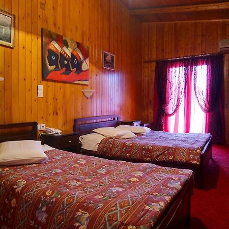 Hotel Lefas Delphi Екстер'єр фото