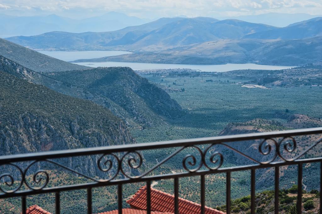 Hotel Lefas Delphi Екстер'єр фото