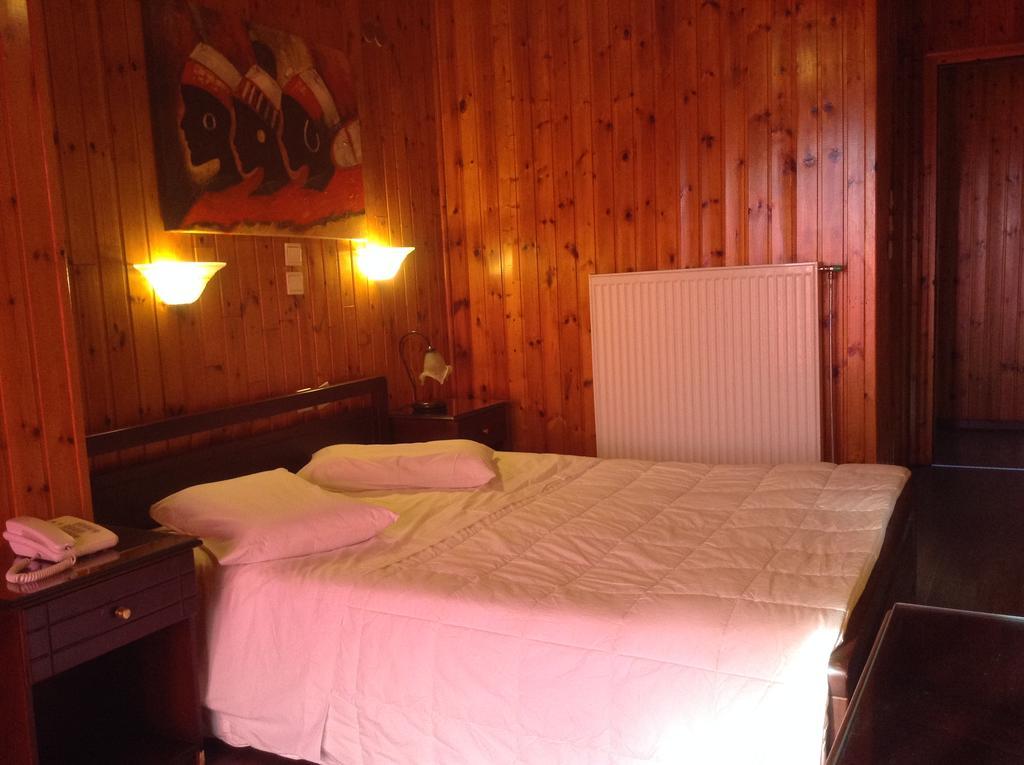 Hotel Lefas Delphi Екстер'єр фото